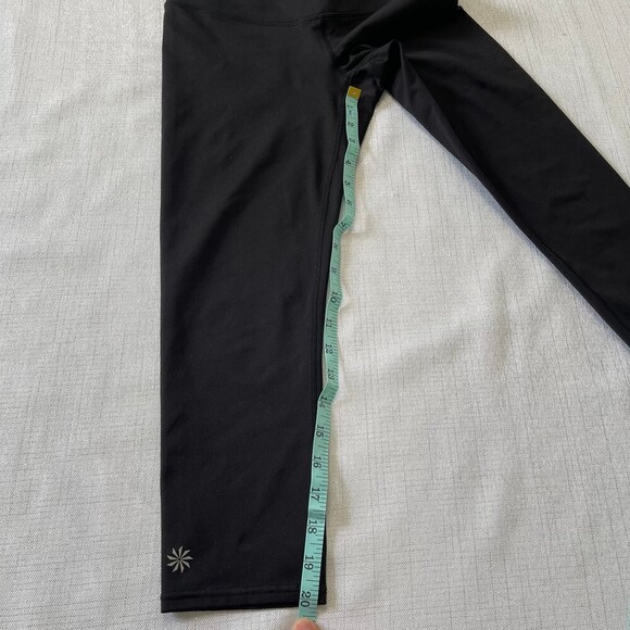 ATHLETA Fitted Capri Cropped Leggings Activewear Yoga Pants Black Workout XS - Picture 6 of 7